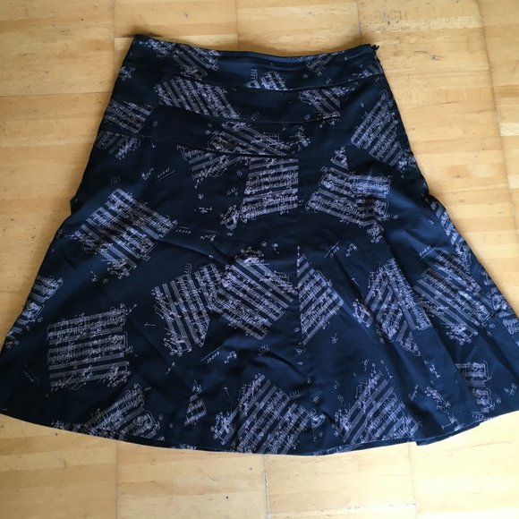 ODILLE midi knee length skirt 4 S Small music score black white manuscript - Picture 2 of 5